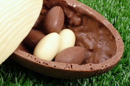Chocolate Easter eggs (illustration: lucato © istockphoto)